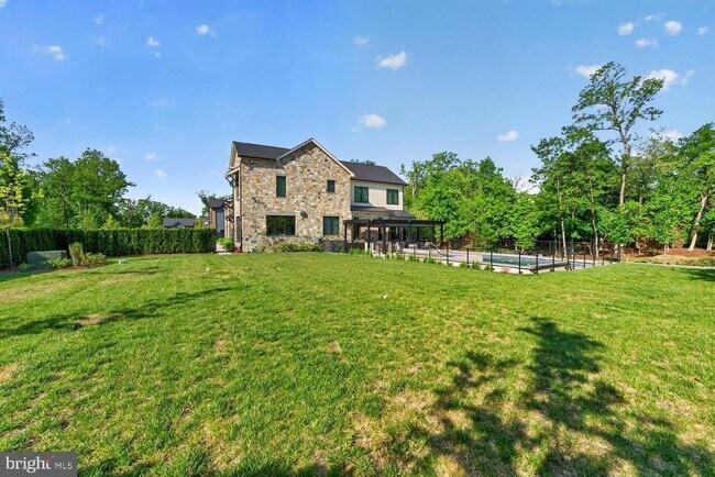 Building Photo - 1218 Karig Pl
