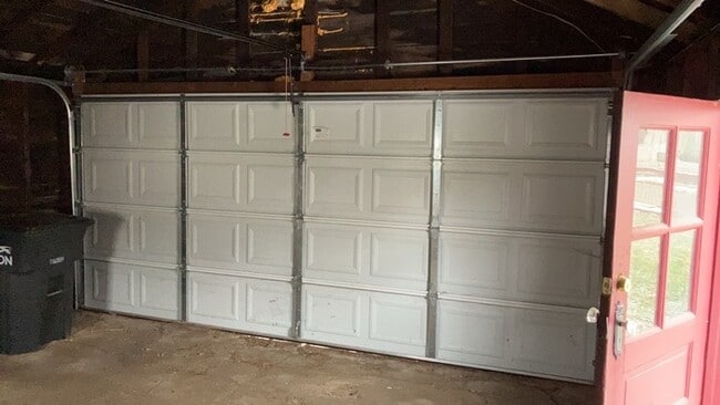 Building Photo - 1150 Creighton Ave