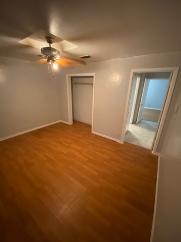 Building Photo - 810 W Day St