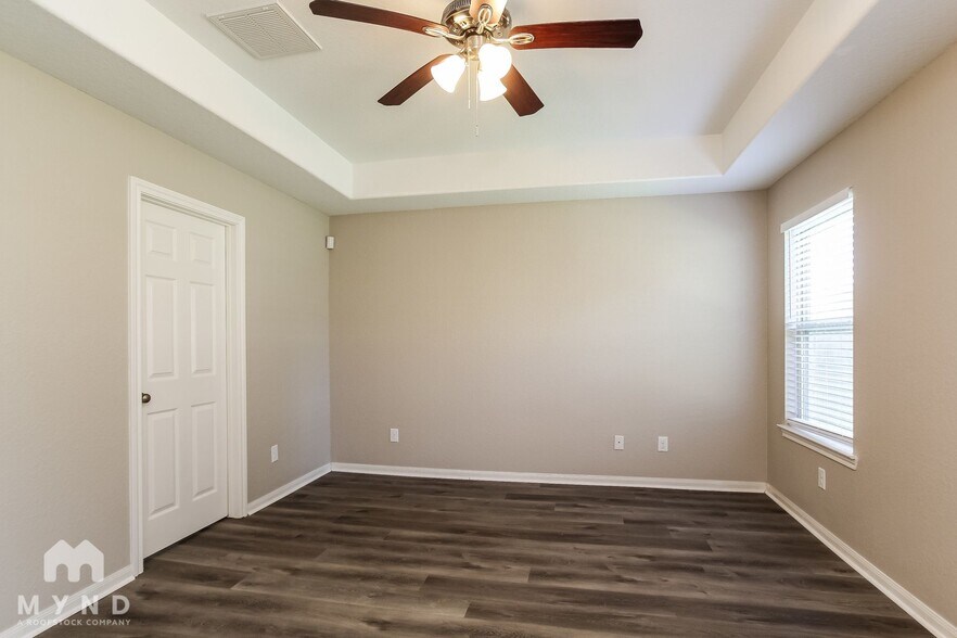 Building Photo - 21915 Colter Stone Dr