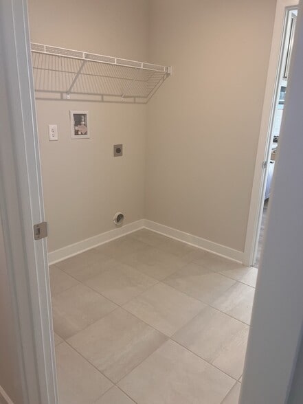 Building Photo - 469 Alyssa Way