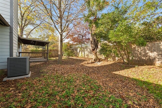 Building Photo - 8704 Birmingham Dr