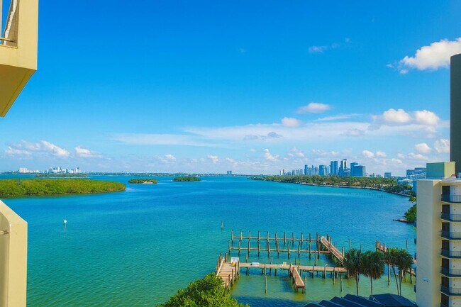 Building Photo - 880 NE 69th St