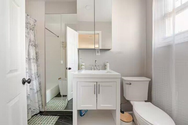 Building Photo - 6119 Jefferson St