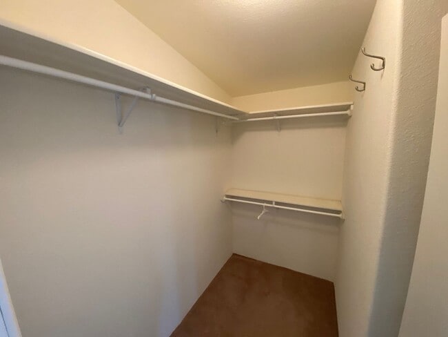 Building Photo - 3 bedroom 2 bath Manufactured home
