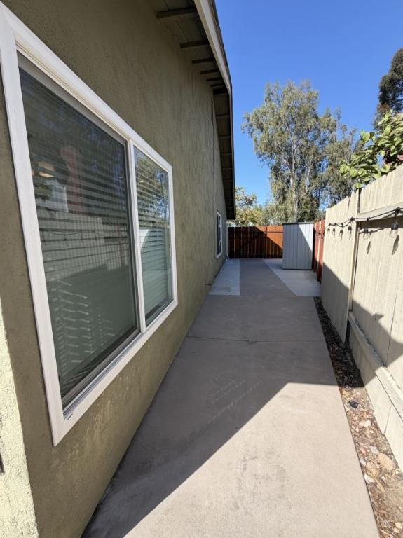Building Photo - 11169 Avenida Del Gato