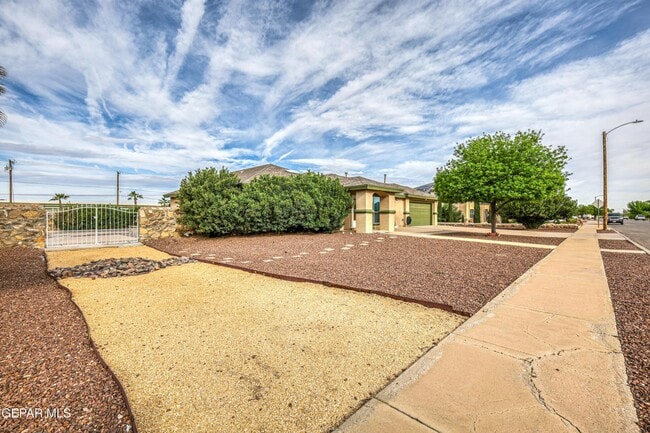 Building Photo - 6289 Cosecha Luna Cir