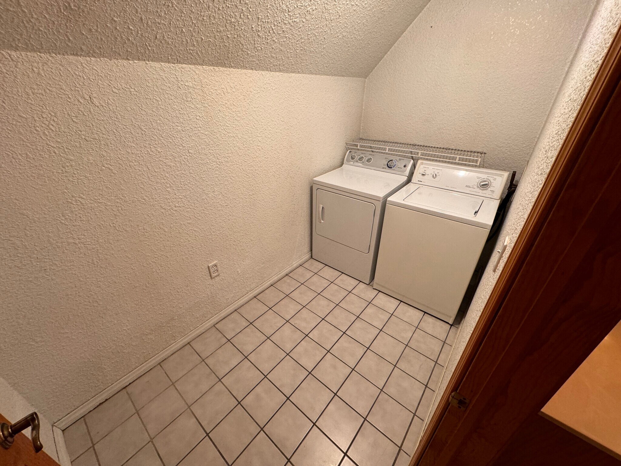 Building Photo - 1216 S 21st St