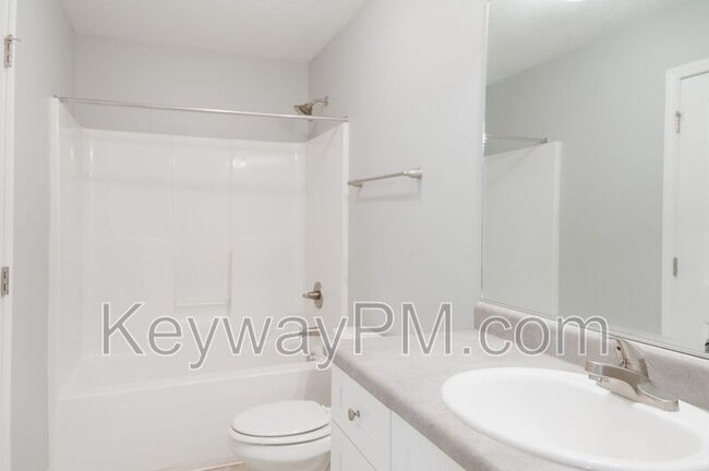 Building Photo - 1011 Coveside Trl