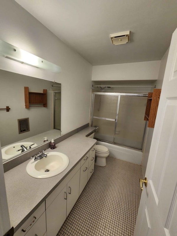 Building Photo - 7535 Woodview St