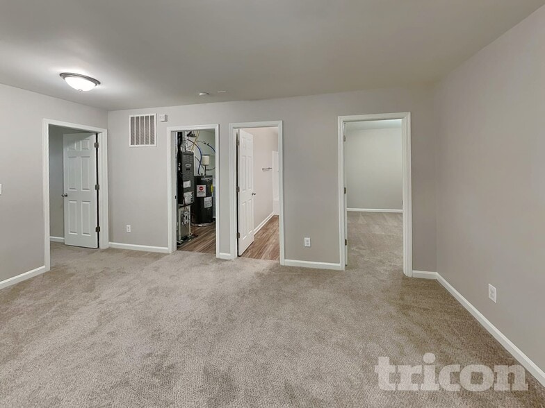 Building Photo - 2053 Lake Vista Drive