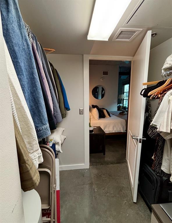 Building Photo - 1212 E Whiting St