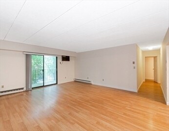 Building Photo - 135 Pleasant St