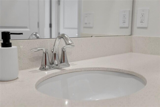 Building Photo - 884 Laurel Vw Wy