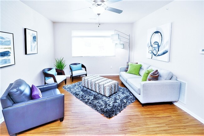 Building Photo - 1030 Kearney St