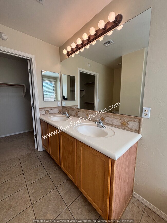 Building Photo - 4915 S CELTA Vigo Ct