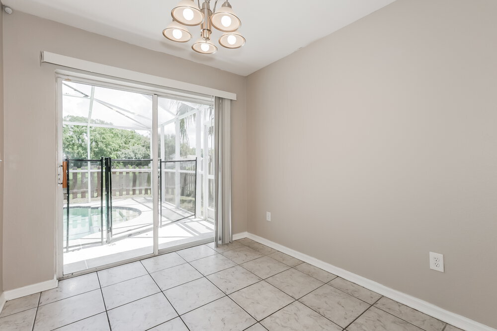 Building Photo - 6646 Summer Cove Dr