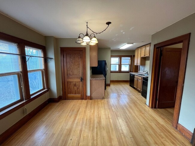 Building Photo - 3 Bed 1 Bath Single Family Home in Wausau