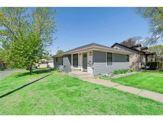 Building Photo - 3100 W 55th St