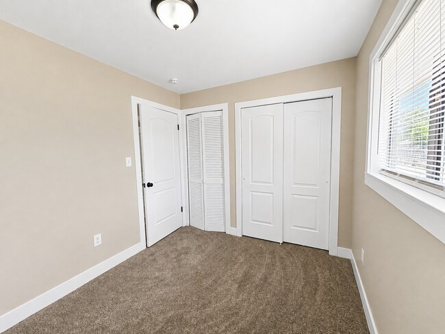 Building Photo - Spacious 4-Bedroom, 2-Bath Home with Updated Interior