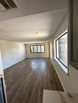 Building Photo - 8532 Vine Valley Dr