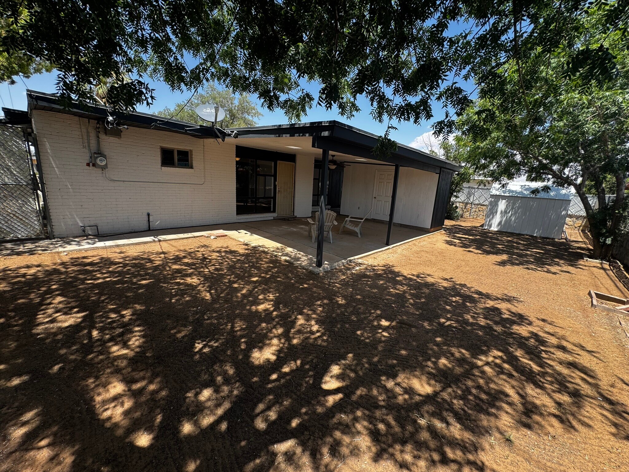 Building Photo - 5102 Beals Dr