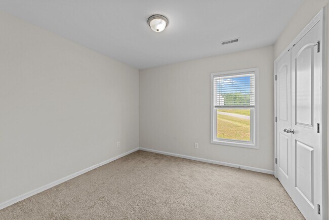 Building Photo - 220 Brisbane Dr