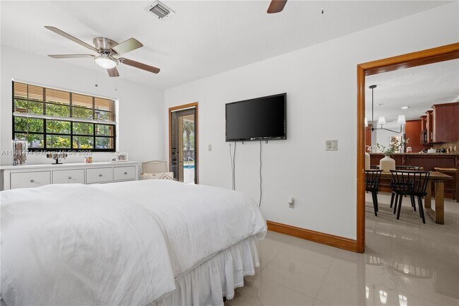 Building Photo - 4671 SW 155th Pl