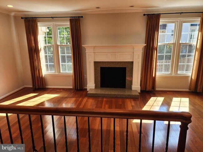 Building Photo - 3720 Mt Airey Ln