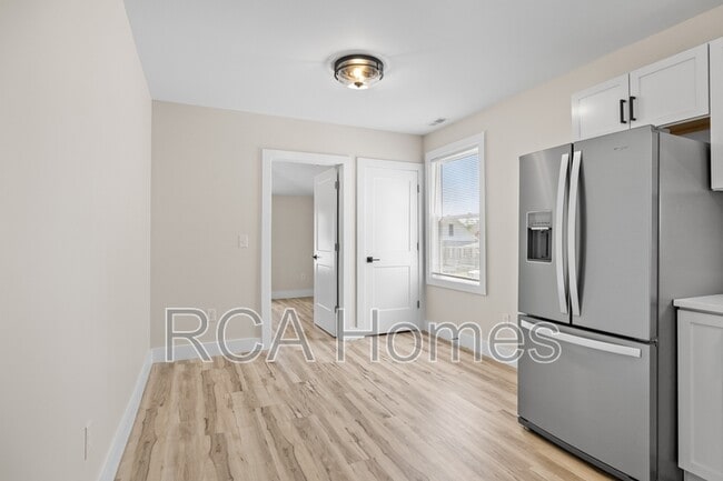 Building Photo - 1436 S New Jersey St