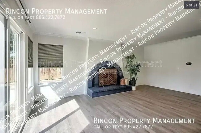 Building Photo - 2585 Warbler Ave