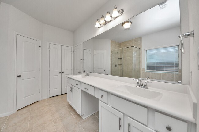 Building Photo - 24111 Golden Fallow Dr