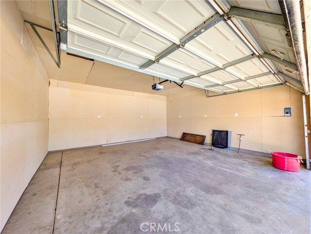 Building Photo - 10784 Lincoln Ave