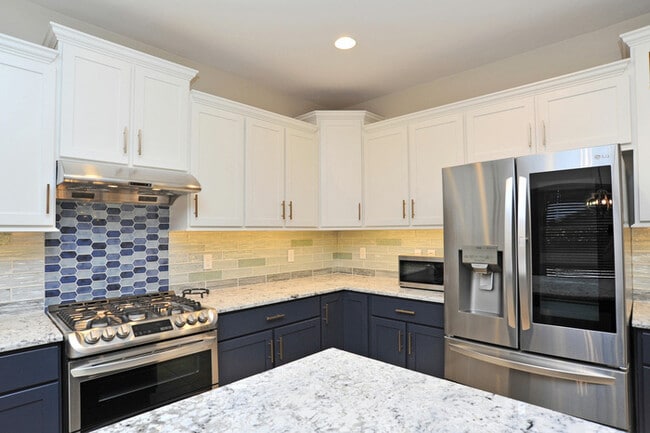 Building Photo - 4 Bedroom, 2.5 Bathroom in Oro Valley