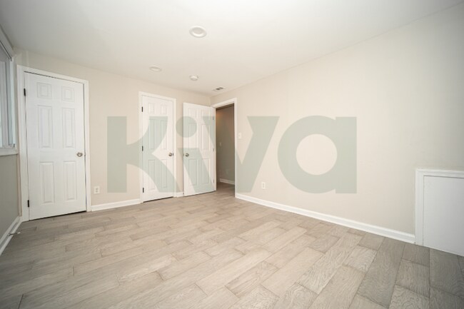 Building Photo - 2751 N Hemberger St