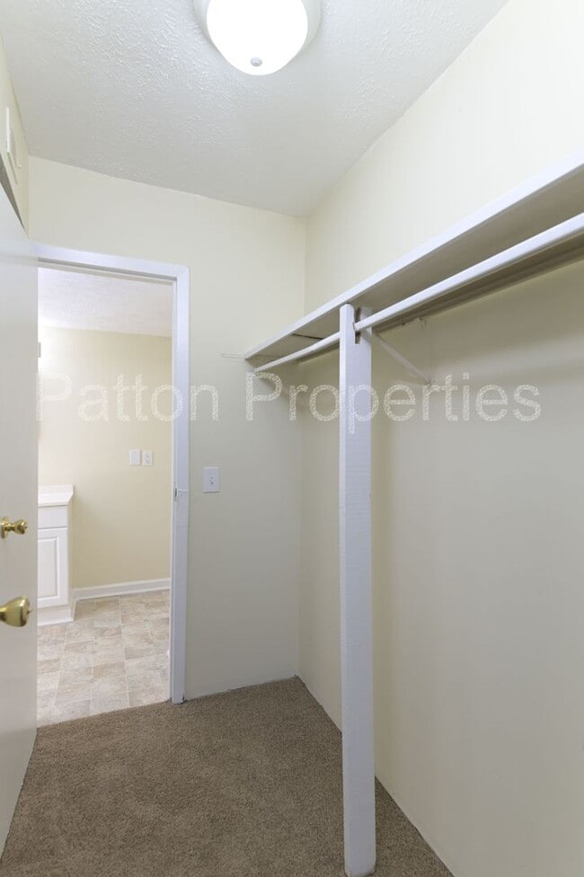 Building Photo - Briargate Condo