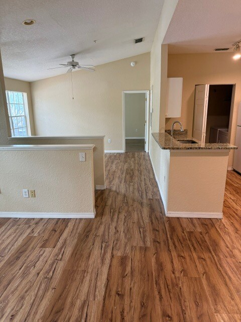 Building Photo - 823 Grand Regency Pointe