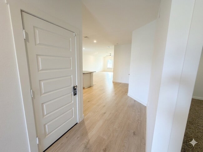 Building Photo - 4946 Pne Hvn Ln