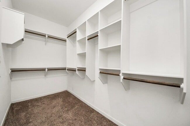 Building Photo - 228 Greenleaf St