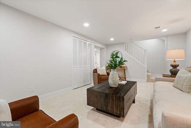 Building Photo - 2711 Groveton St