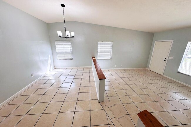 Building Photo - 6171 Heather St