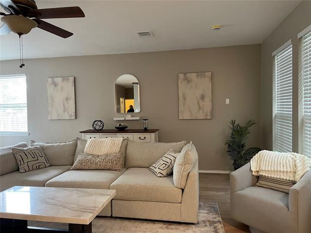 Building Photo - 6420 Lasalle Ln