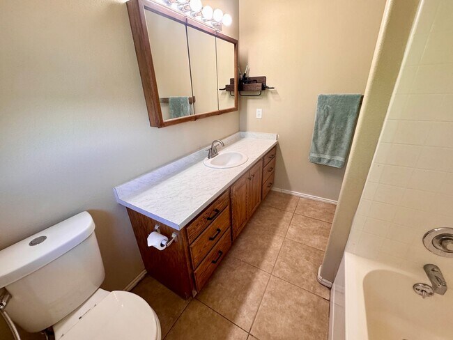 Building Photo - Charming 4-Bedroom Home in the Heart of Santa Clara