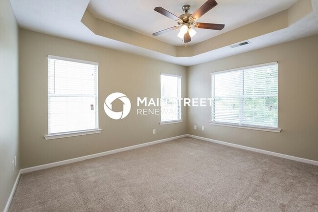 Building Photo - 3 Bedroom Pet-Friendly Home in College Park, GA with Main Street Renewal