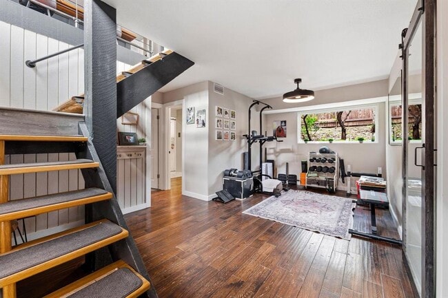 Building Photo - 7039 Comanche Trail