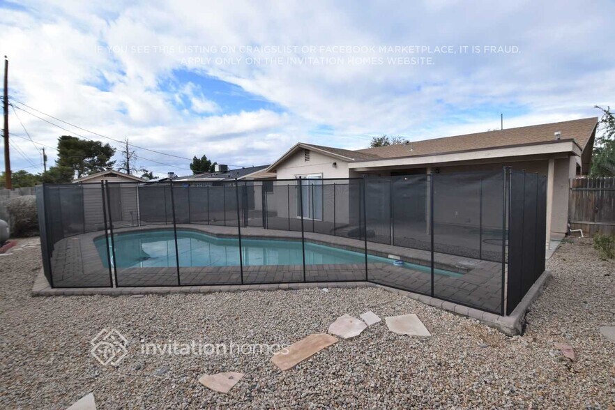 Building Photo - 3725 W Butler Dr