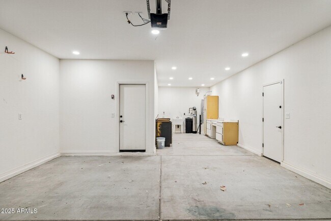Building Photo - 23012 N 178th Ln