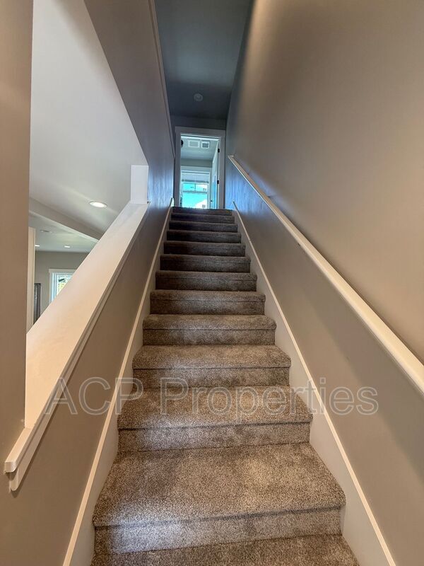 Building Photo - 2201 DeJong Dr