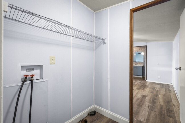 Building Photo - 2560 S Tabernacle Pl