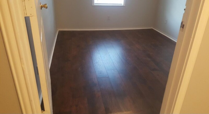 Building Photo - 2208 Farola Dr